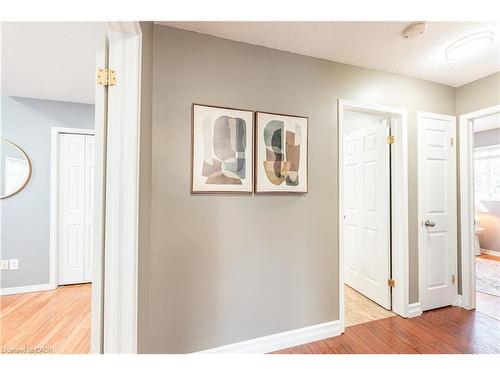 42 Roman Crescent, London, ON - Indoor Photo Showing Other Room