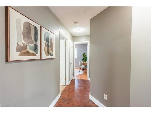 42 Roman Crescent, London, ON - Indoor Photo Showing Other Room