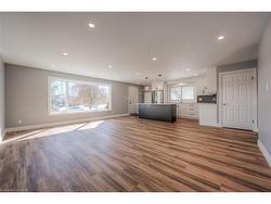 1-262 Ross Avenue  Kitchener, ON N2A 1V6