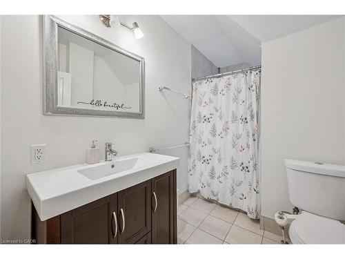 47 Krug Street, Kitchener, ON - Indoor Photo Showing Bathroom