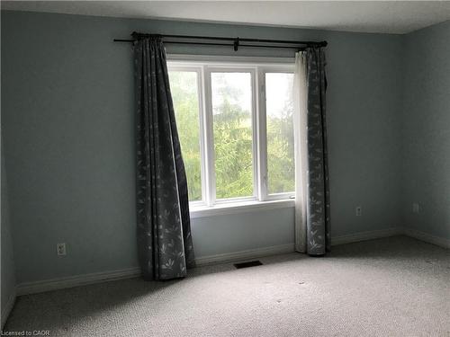 4294 Ingram Common, Burlington, ON - Indoor