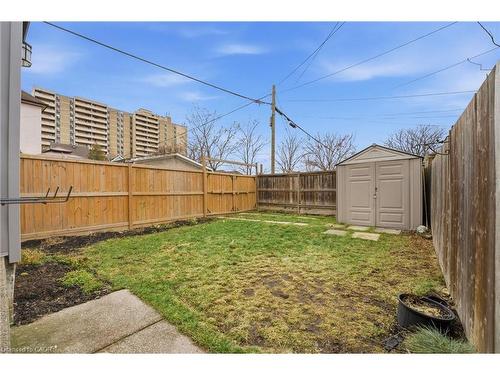 17 Minto Avenue, Hamilton, ON - Outdoor