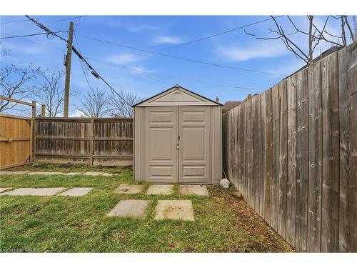 17 Minto Avenue, Hamilton, ON - Outdoor