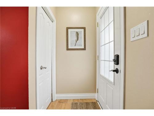 16 Alison Avenue, Cambridge, ON - Indoor Photo Showing Other Room