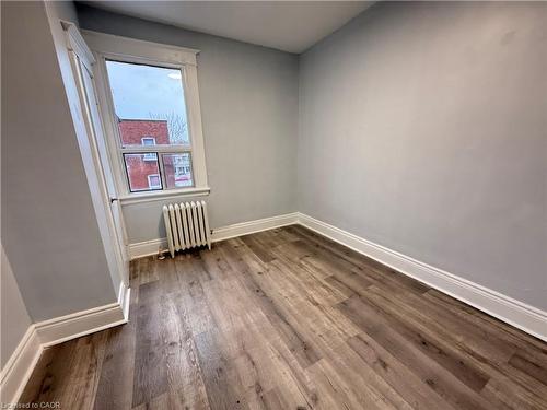 128 Carrick Avenue, Hamilton, ON - Indoor Photo Showing Other Room