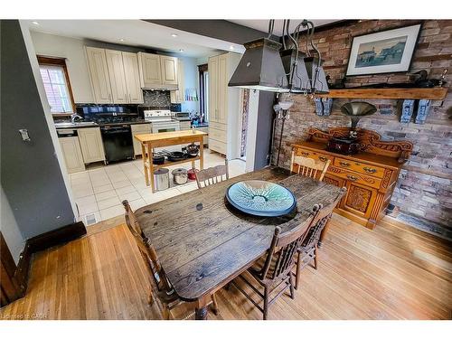 63 Carrick Avenue, Hamilton, ON - Indoor