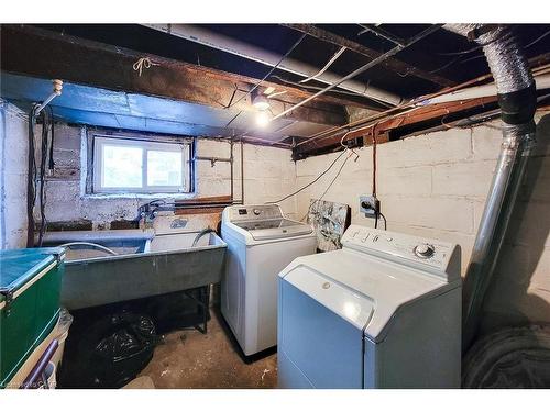 63 Carrick Avenue, Hamilton, ON - Indoor Photo Showing Laundry Room