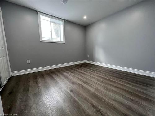 2-29 Birchcliffe Crescent, Hamilton, ON - Indoor Photo Showing Other Room