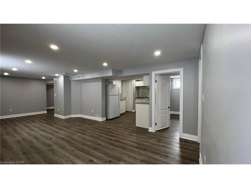 2-29 Birchcliffe Crescent, Hamilton, ON - Indoor Photo Showing Other Room