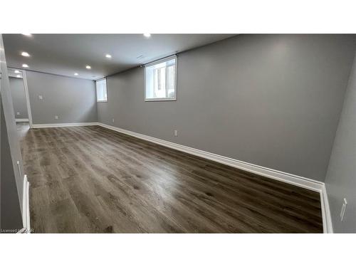 2-29 Birchcliffe Crescent, Hamilton, ON - Indoor Photo Showing Other Room