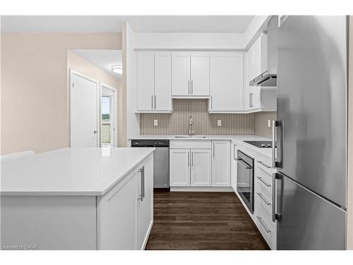 1008-2081 Fairview Street, Burlington, ON - Indoor Photo Showing Kitchen With Upgraded Kitchen