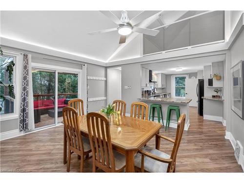 486 East 38Th Street, Hamilton, ON - Indoor Photo Showing Dining Room