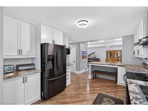 486 East 38Th Street, Hamilton, ON - Indoor Photo Showing Kitchen