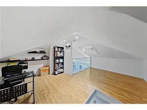 486 East 38Th Street, Hamilton, ON - Indoor Photo Showing Other Room