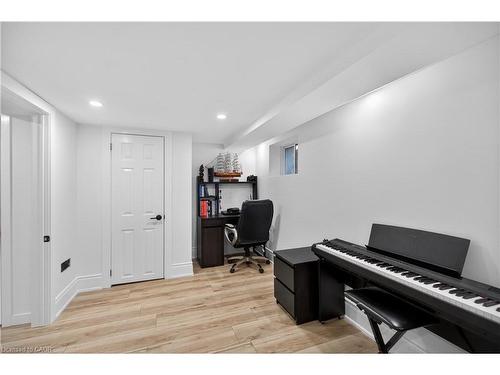 486 East 38Th Street, Hamilton, ON - Indoor