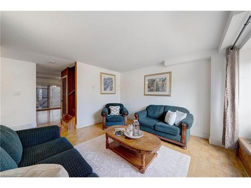 408 East 21St Street, Hamilton, ON - Indoor Photo Showing Living Room