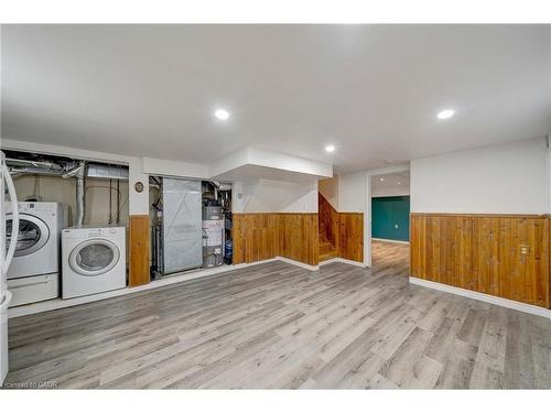 408 East 21St Street, Hamilton, ON - Indoor Photo Showing Laundry Room