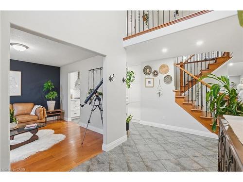 17 Krieghoff Drive, Hamilton, ON - Indoor Photo Showing Other Room