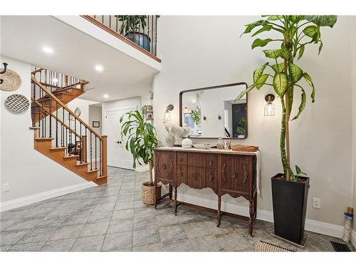 17 Krieghoff Drive, Hamilton, ON - Indoor Photo Showing Other Room