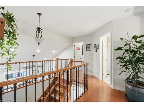 17 Krieghoff Drive, Hamilton, ON - Indoor Photo Showing Other Room