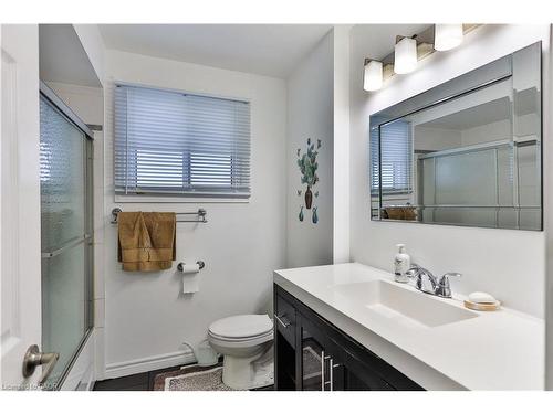 1267 Limeridge Road E, Hamilton, ON - Indoor Photo Showing Bathroom
