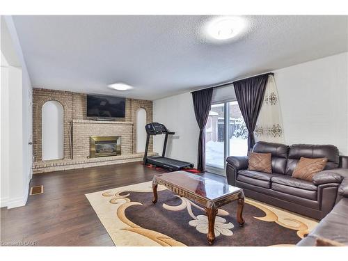1267 Limeridge Road E, Hamilton, ON - Indoor Photo Showing Living Room With Fireplace