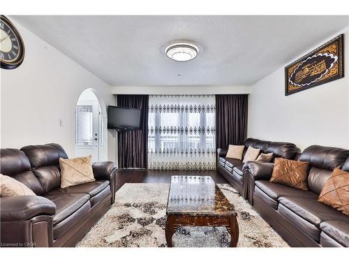 1267 Limeridge Road E, Hamilton, ON - Indoor Photo Showing Living Room