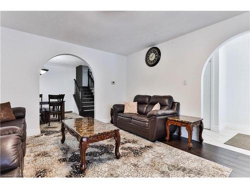 1267 Limeridge Road E, Hamilton, ON - Indoor Photo Showing Living Room