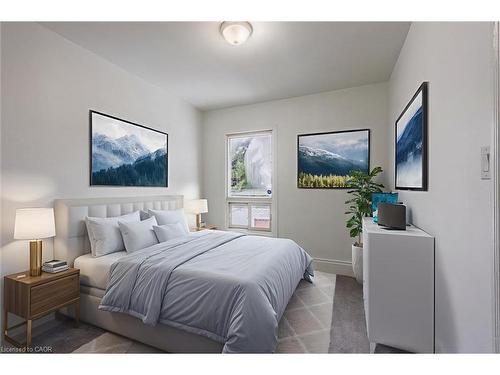 49 Myrtle Avenue, Hamilton, ON - Indoor Photo Showing Bedroom