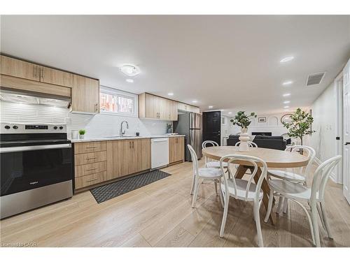 131 Welbourn Drive, Hamilton, ON - Indoor