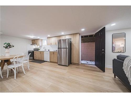 131 Welbourn Drive, Hamilton, ON - Indoor