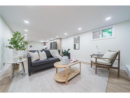 131 Welbourn Drive, Hamilton, ON - Indoor