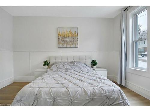 38 Bergey Street, Cambridge, ON - Indoor Photo Showing Bedroom