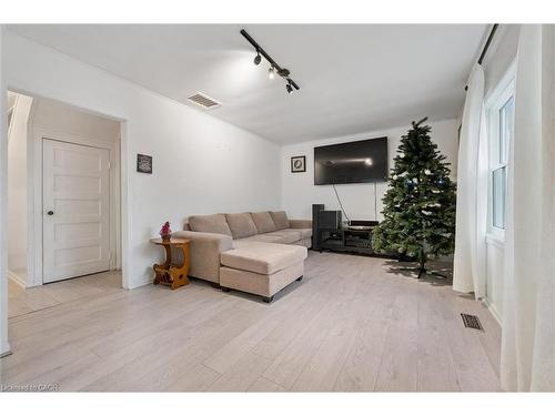 429 Clayton Street, Listowel, ON - Indoor