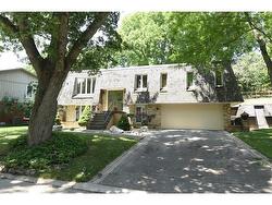 30 Terrace Drive  Dundas, ON L9A 2Y6