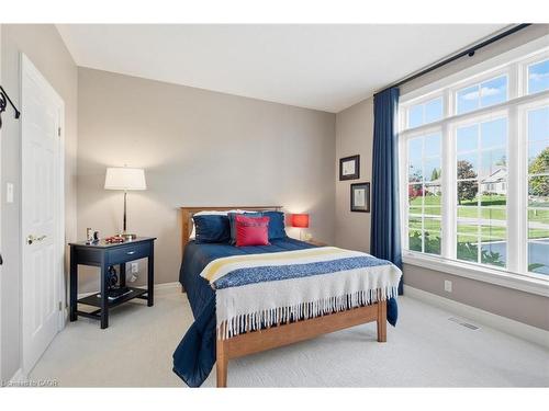 7 Appaloosa Trail, Carlisle, ON - Indoor Photo Showing Bedroom