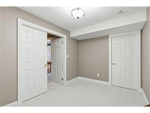 7 Appaloosa Trail, Carlisle, ON - Indoor Photo Showing Other Room