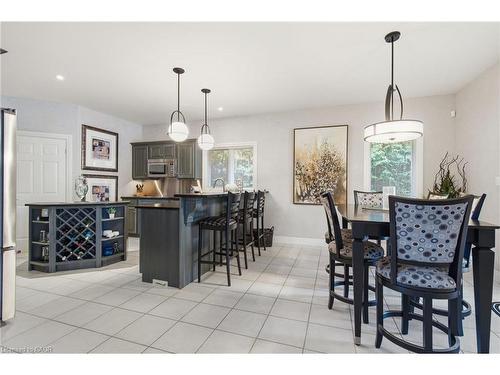 7 Appaloosa Trail, Carlisle, ON - Indoor Photo Showing Dining Room