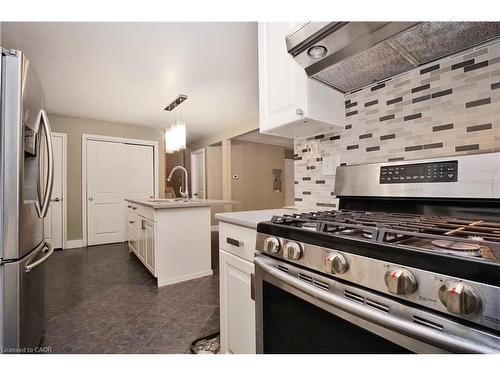 61 Bosworth Crescent, Kitchener, ON - Indoor Photo Showing Kitchen With Upgraded Kitchen