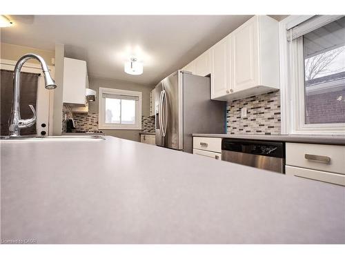 61 Bosworth Crescent, Kitchener, ON - Indoor Photo Showing Kitchen
