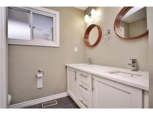 61 Bosworth Crescent, Kitchener, ON - Indoor Photo Showing Bathroom