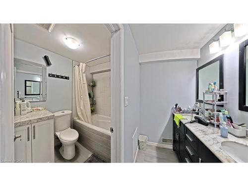 61 Bosworth Crescent, Kitchener, ON - Indoor Photo Showing Bathroom