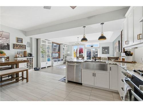 37 Fairgrounds Drive, Binbrook, ON - Indoor Photo Showing Kitchen With Upgraded Kitchen