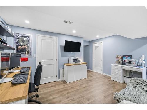 37 Fairgrounds Drive, Binbrook, ON - Indoor Photo Showing Other Room