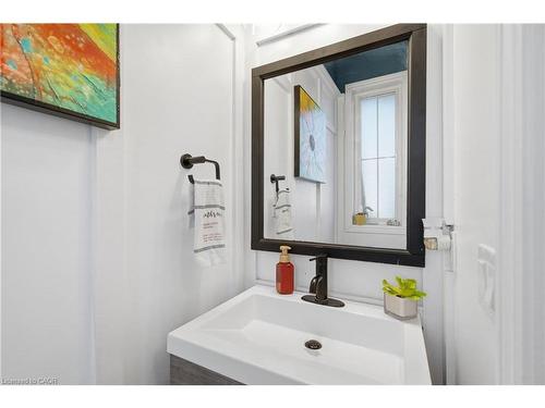 37 Fairgrounds Drive, Binbrook, ON - Indoor Photo Showing Bathroom
