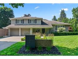 1176 Greenoaks Drive  Mississauga, ON L5J 3A2