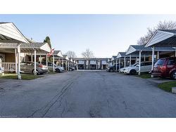 125 Limeridge Road W Hamilton, ON L9C 2V3