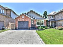 4191 Bianca Forest Drive  Burlington, ON L7M 4L4