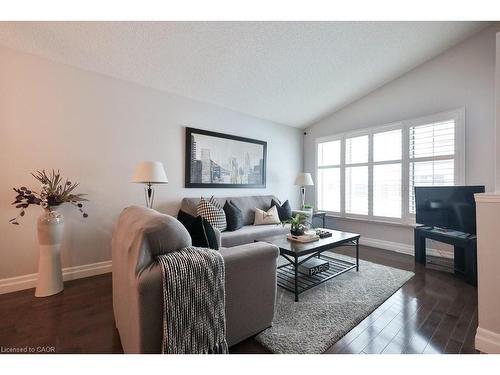 4191 Bianca Forest Drive, Burlington, ON - Indoor Photo Showing Living Room