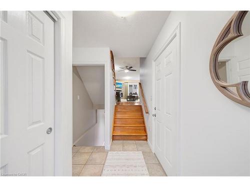 21 Periwinkle Drive, Hamilton, ON - Indoor Photo Showing Other Room